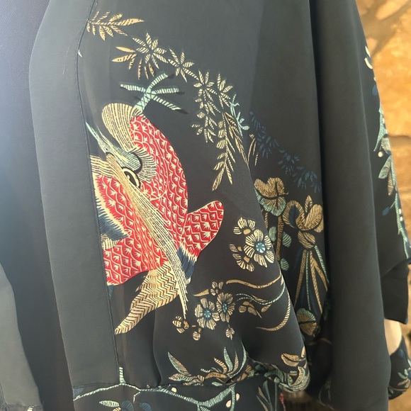 Zapa Women’s Size Medium Floral Printed Japan Satin Kimono - Picture 8 of 9